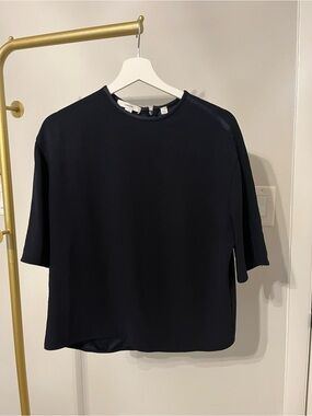 Vince Navy Crepe Top size XS